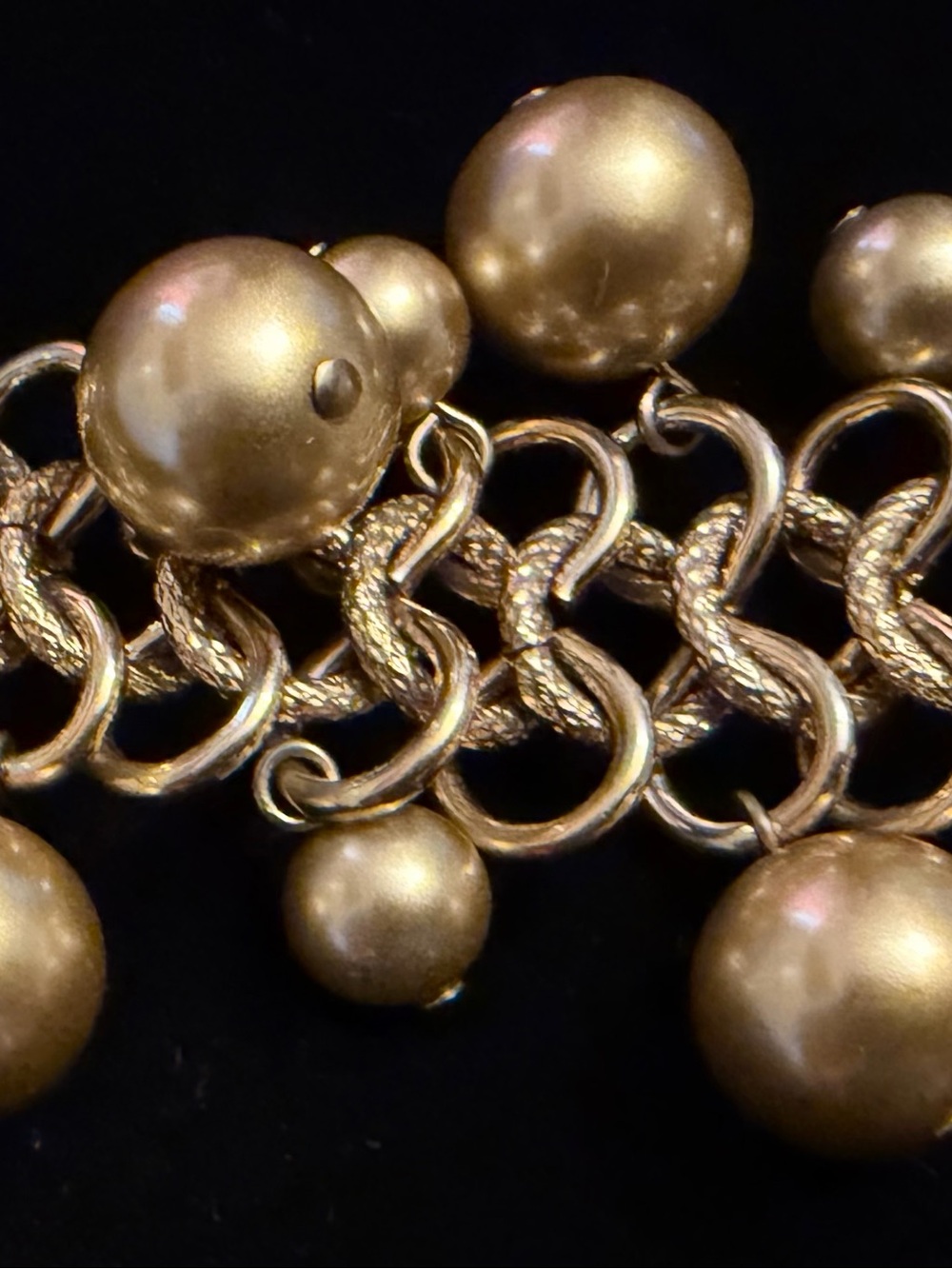 Vintage Kenneth Jay Lane KJL Gold Dangle Pearl Bracelet - Picture 4 of 7